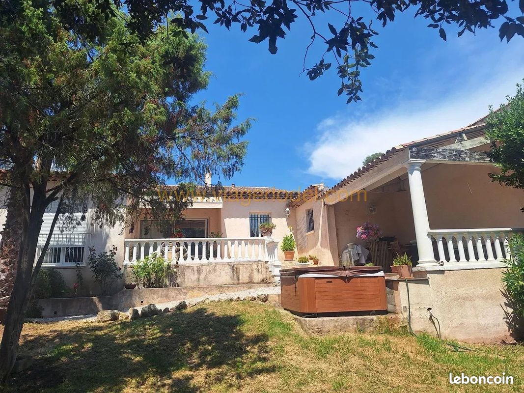 Appartement 4 pièces 126 m² · à Fréjus · 126 m² · 196 000 €