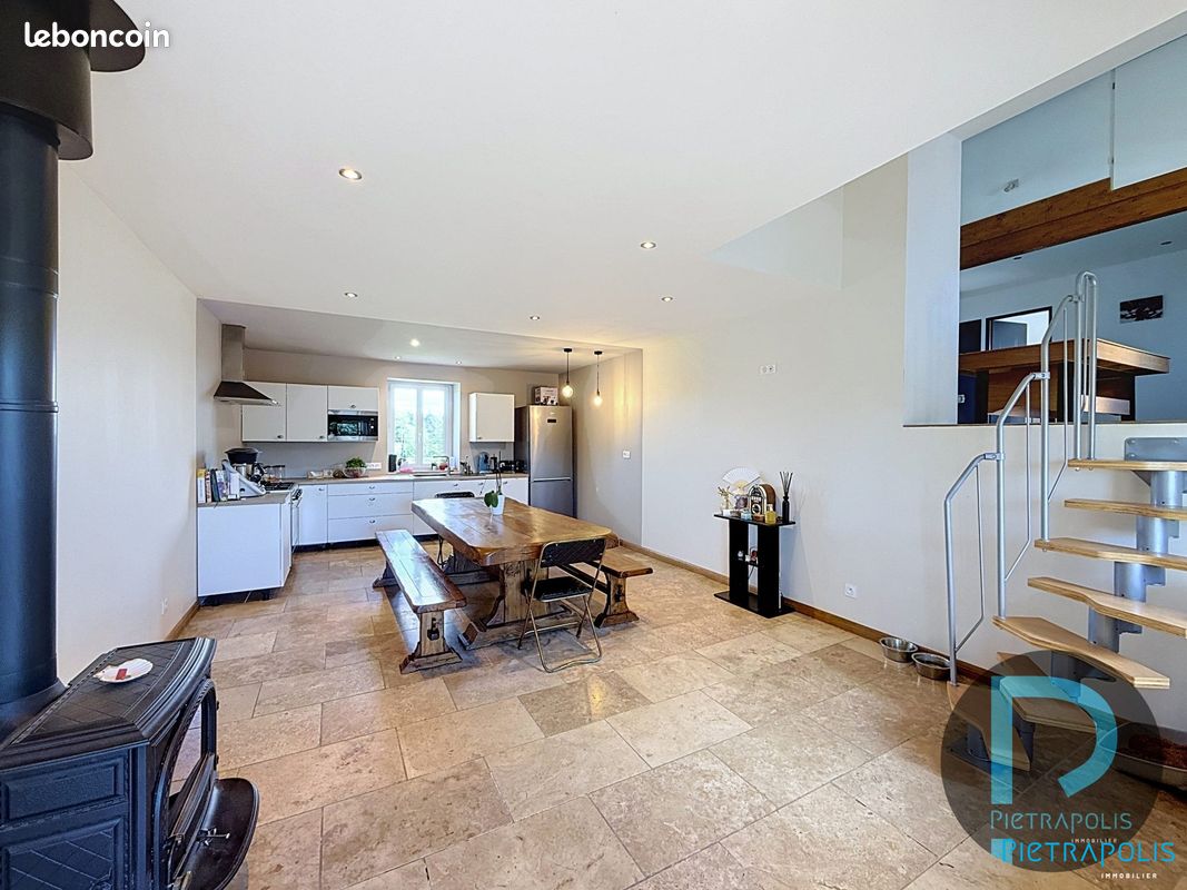 Maison 6 pièces 143 m² · à Arnas · 143 m² · 339 000 €