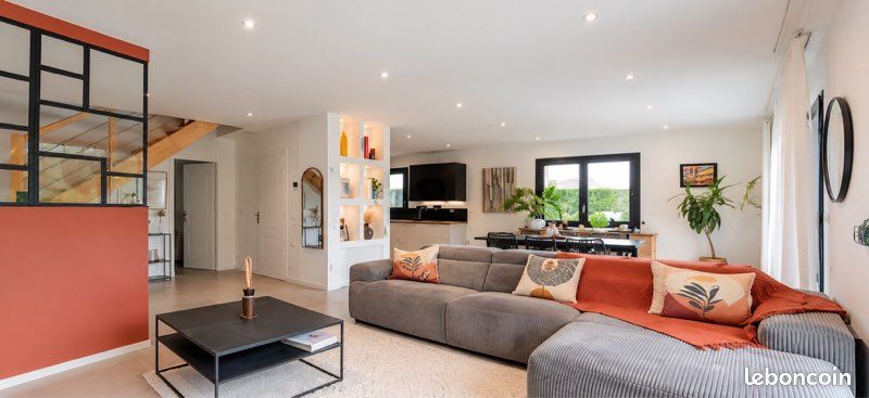 Maison 6 pièces 150 m² · à Collonges · 150 m² · 699 000 €