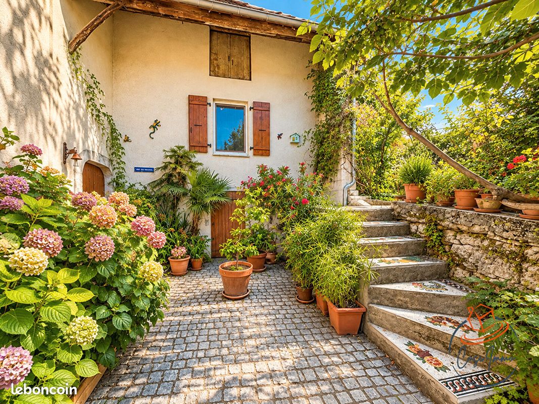 Maison 5 pièces 130 m² · à Farges · 130 m² · 620 000 €