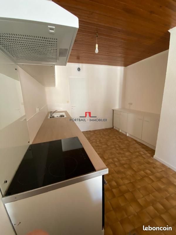 Appartement 3 pièces 103 m² - Blaye 33390 (image principale 0)