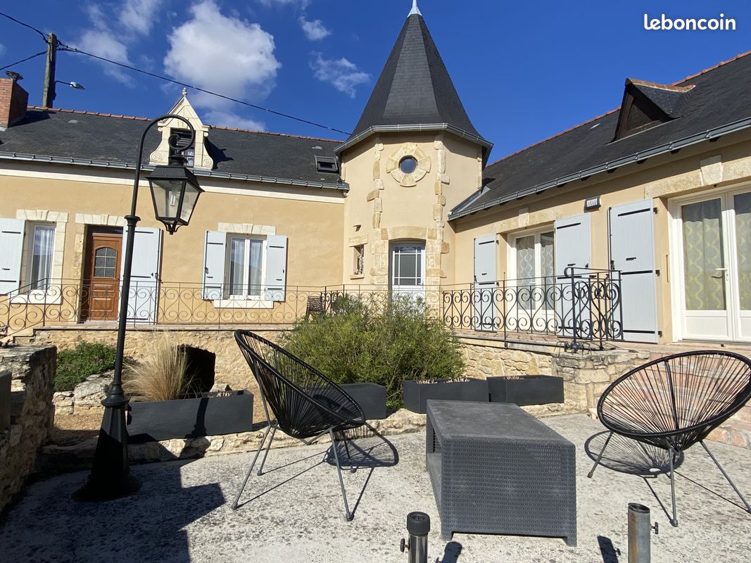 Maison 8 pièces 171 m² · à Bellevigne-en-Layon · 171 m² · 252 000 €