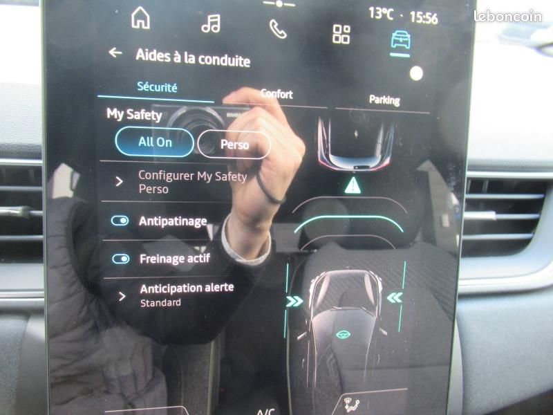 Renault Captur 1.8 E-Tech full hybrid 160ch Techno - 25 (image 14)