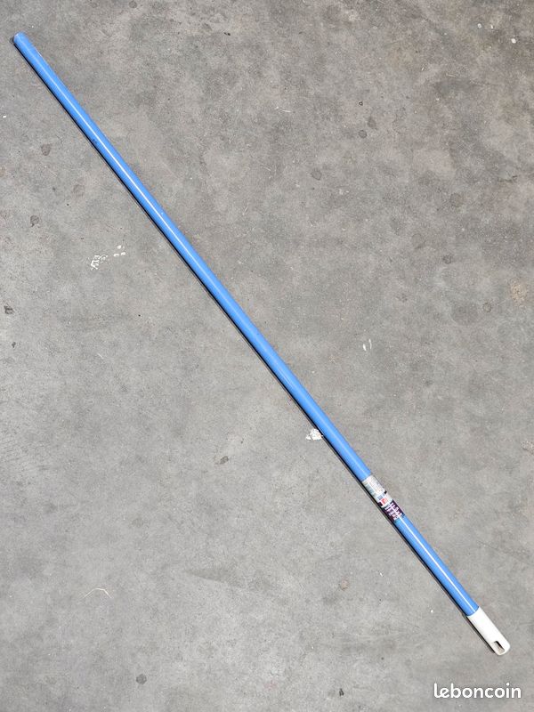 Manche à balai bleu métal (image 1)