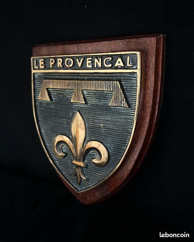 Ancienne plaque de blason en bronze "Le Provençal" sur socle bois - 19x13 cm (image 4)