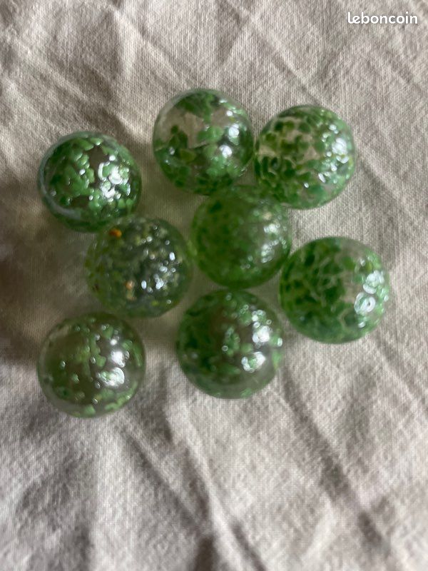 27 billes transparentes vertes et différents coloris verts (image 4)