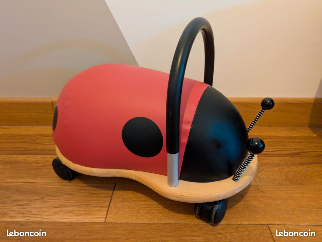 Trotteur/porteur wheely bug coccinelle Jeux Jouets