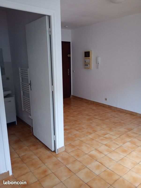 Appartement a louer savigny-sur-orge - 1 pièce(s) - 21 m2 - Surfyn