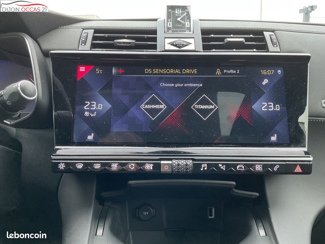 DS DS7 CROSSBACK BlueHDi 180 EAT8 Louvre (image 27)