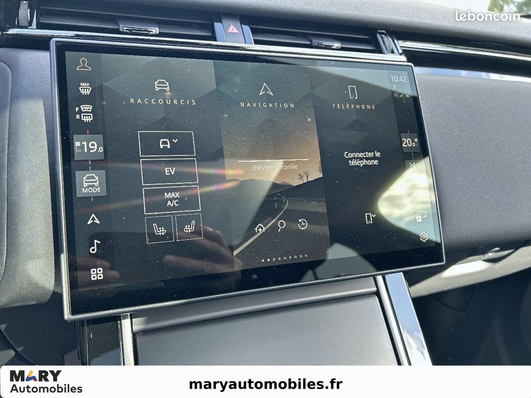 LAND ROVER Range Rover Velar P400e 4WD Auto Dynamic SE (image 14)