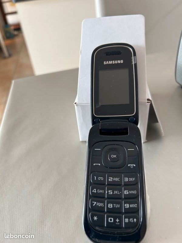 Téléphone portable GSM (image 3)