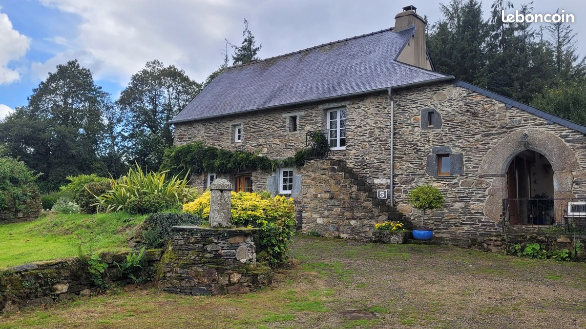 Maison 8 pièces 164 m² · à Saint-Mayeux · 164 m² · 225 500 €