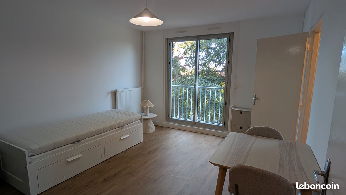 Appartement 1 pièce 28 m² · à Poitiers · 27,5 m² · 595 €/mois