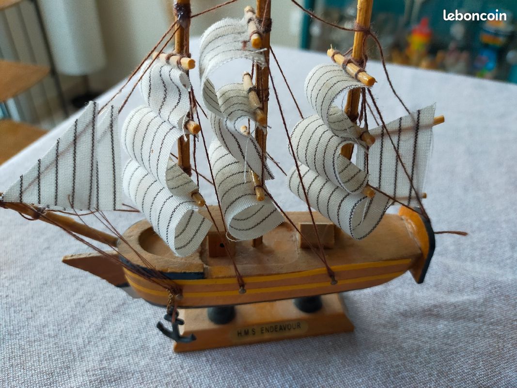 Maquette de bateau miniature (image 3)