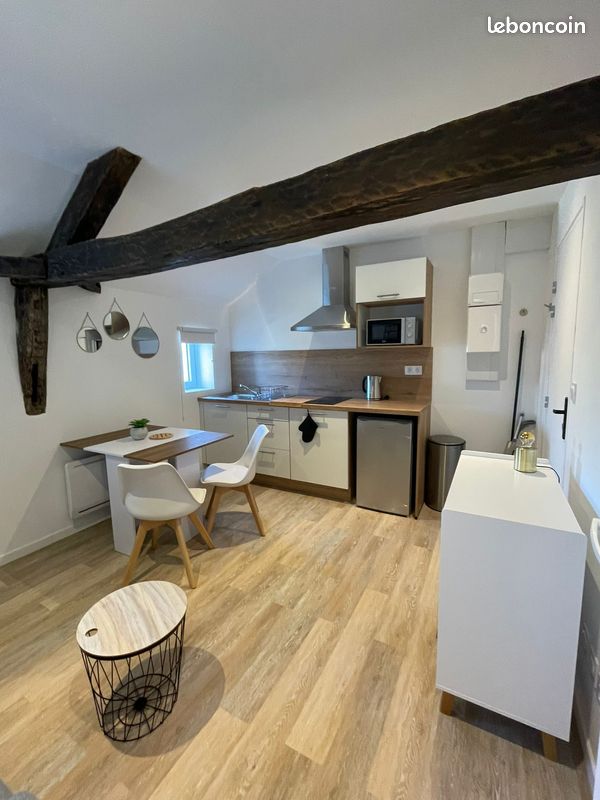 Appartement 1 pièce 15 m² · à Châtellerault · 15 m² · 425 €