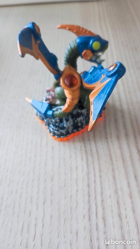 Skylander Drobot (image 2)