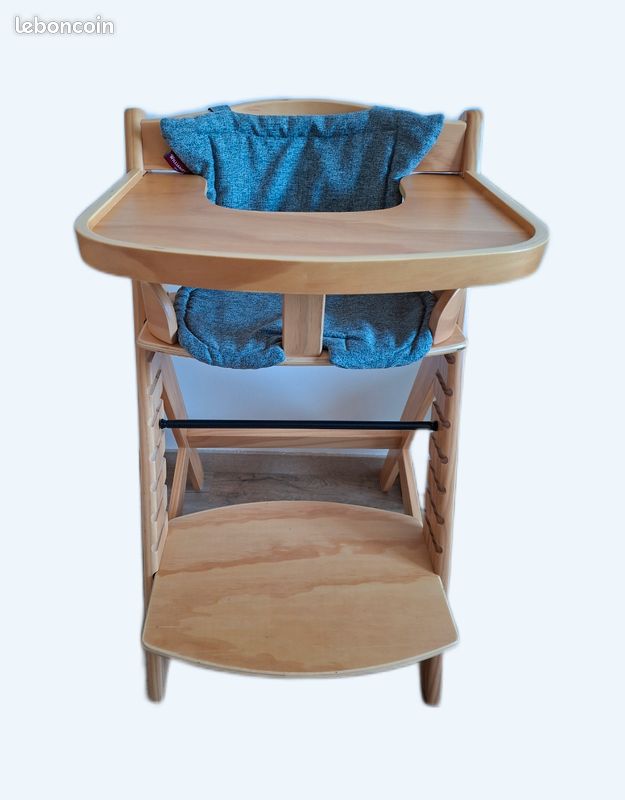 Chaise haute (image 1)