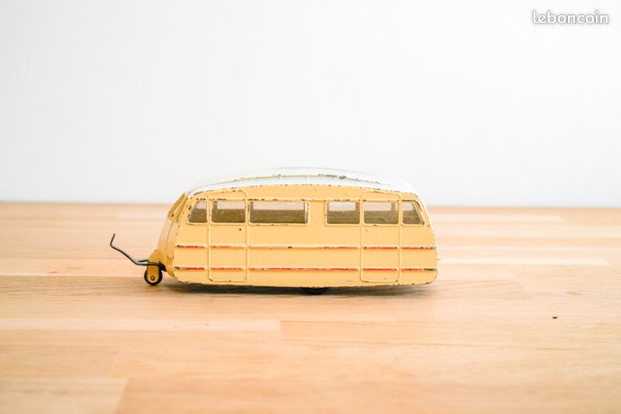 TOIT RECOUVERT DE caravane vintage années 1960 Dinky Toys 188 repeint