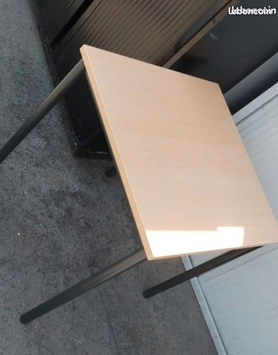 Table de formation 70x70 (image 2)