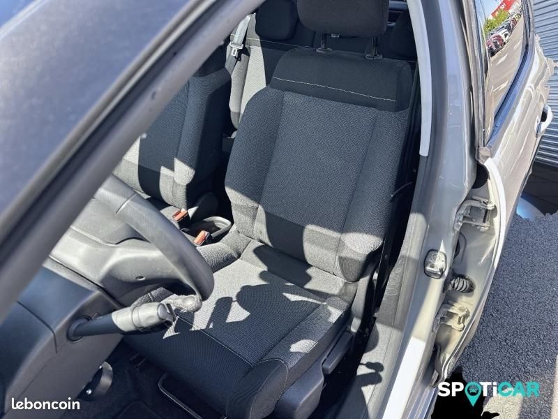 Citroen C3 1.2 PureTech 110ch S&S Shine EAT6 (image 11)