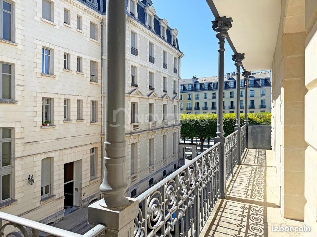 Appartement 7 pièces 255 m² · à Pau · 255 m² · 865 000 €