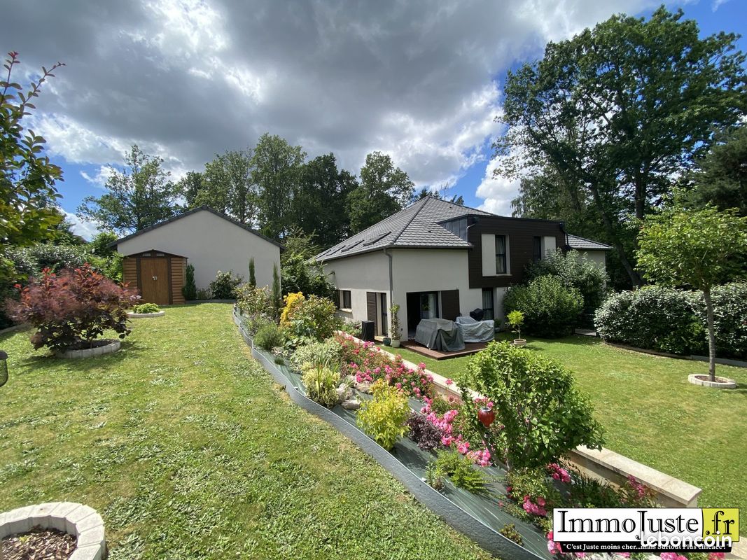 Maison 4 pièces 85 m² · à Saint-Rémy-l'Honoré · 85 m² · 373 000 €