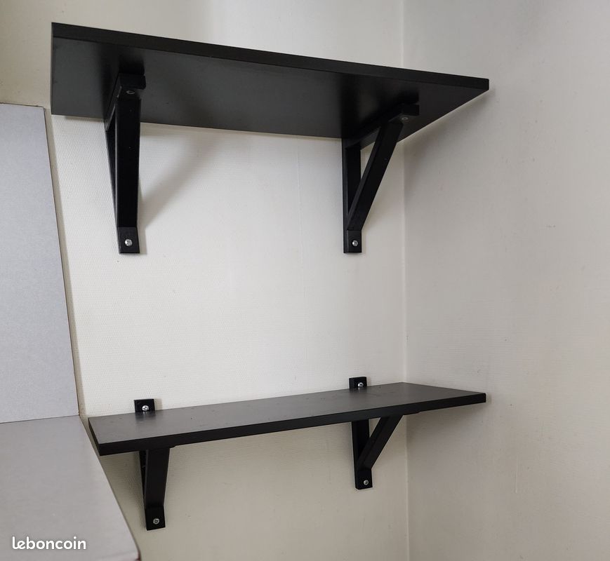 Lot de 2 étagères Ikea EKBY avec équerres (image 1)