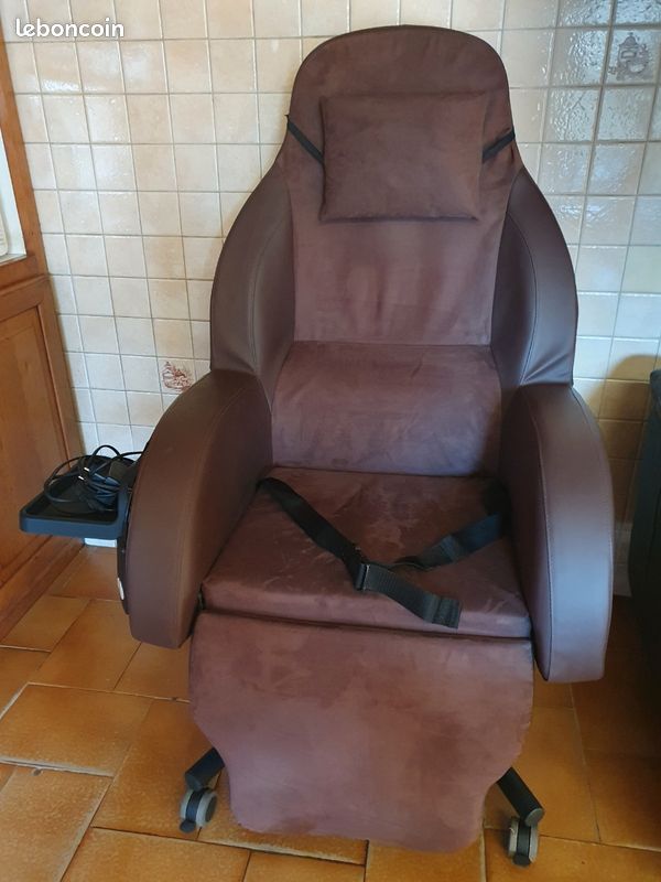 Fauteuil de relaxation électrique en nubuck beige - TRENTO | Maison et Styles