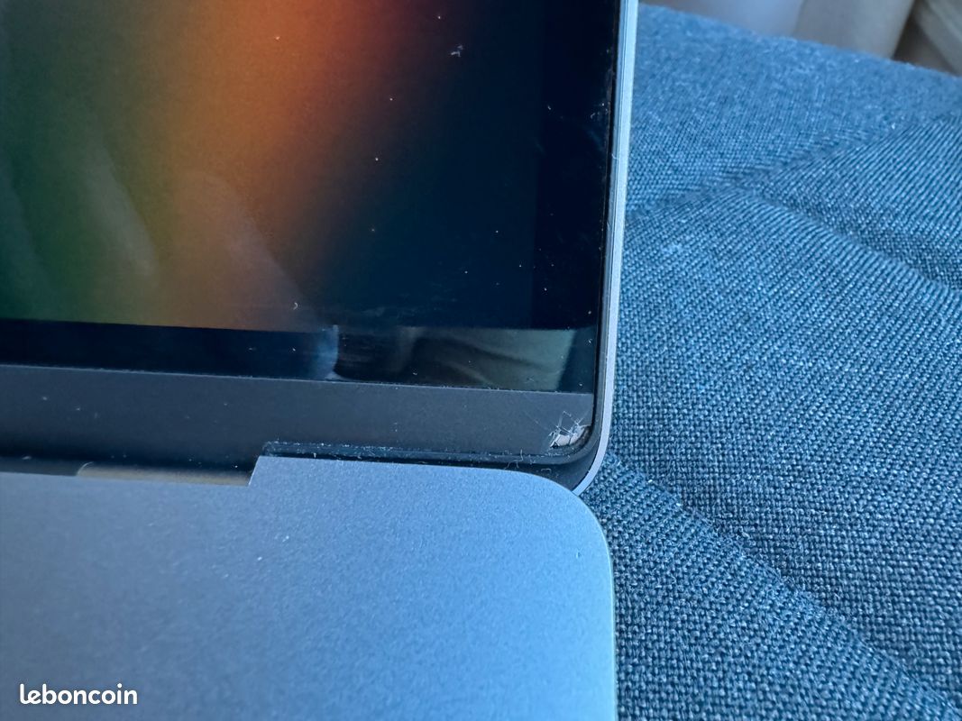 MacBook Pro 15" 2018 QWERTY – i7 6 cœurs – 32 Go RAM – Radeon Pro 555X – 500 Go SSD (image 6)