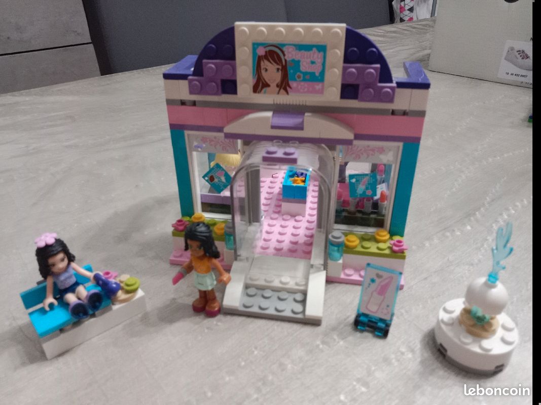 Lego Friend ''le salon de beauté '' (image 1)