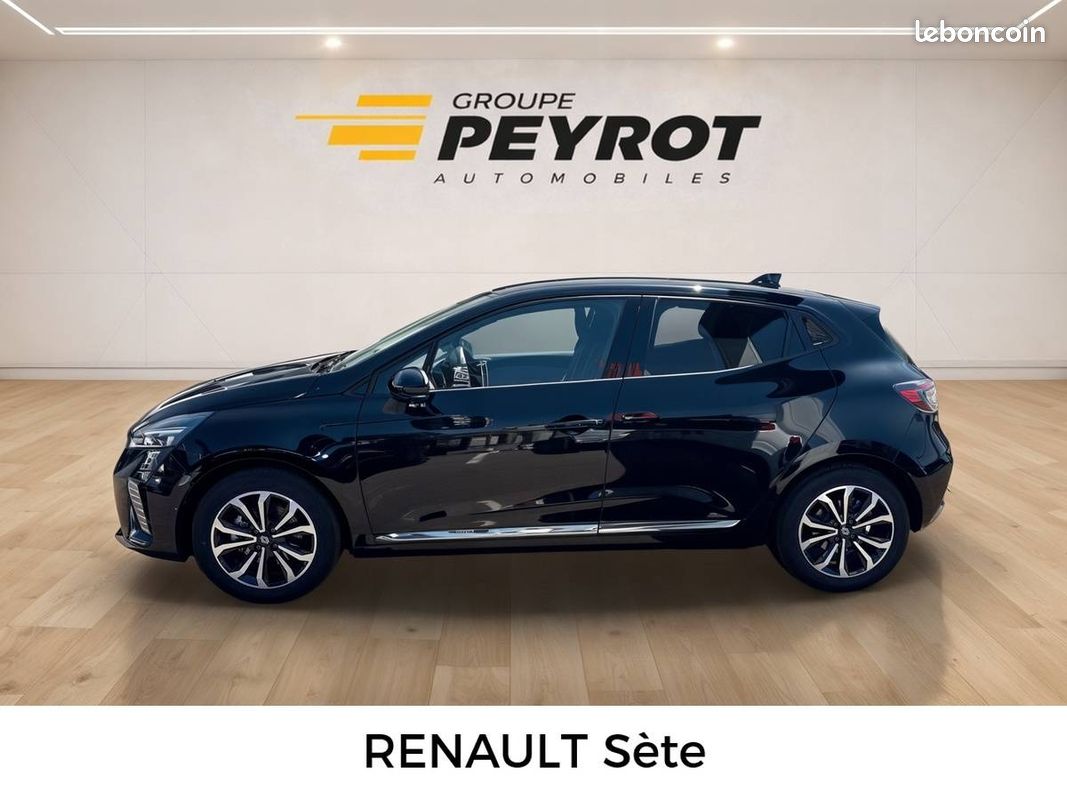 RENAULT Clio E-Tech full hybrid 145 ch GSR2 Techno (image 2)