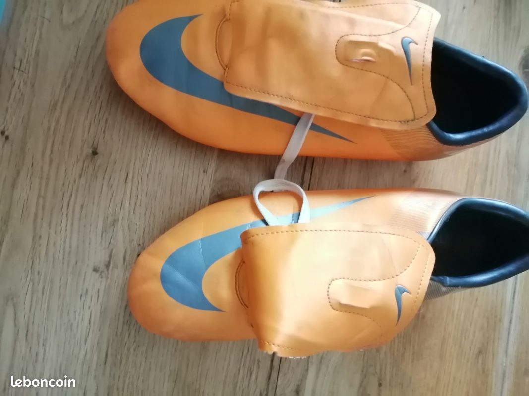 Crampons mercurial Nike (image 1)