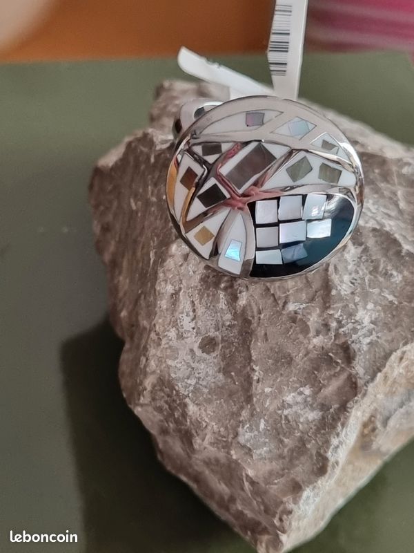 Jolie bague acier et nacre cadeau reçu jamais utilisé taille 60 (image 4)