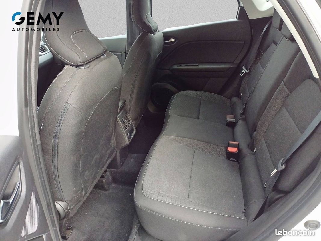RENAULT Captur E-Tech full hybrid 145 Equilibre (image 10)