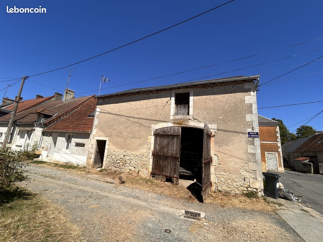 Inconnu 144 m² Saint-Marcel · 144 m² · 28 000 €