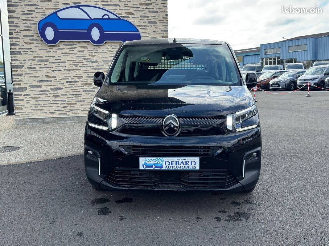 Citroen BERLINGO TAILLE M - 1.5 BLUEHDI 130CH S&S PLUS 5 PLACES (image 2)