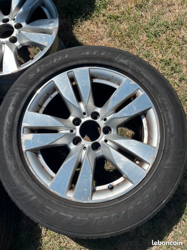 4 jantes avec 2 pneus montés Mercedes (image 2)