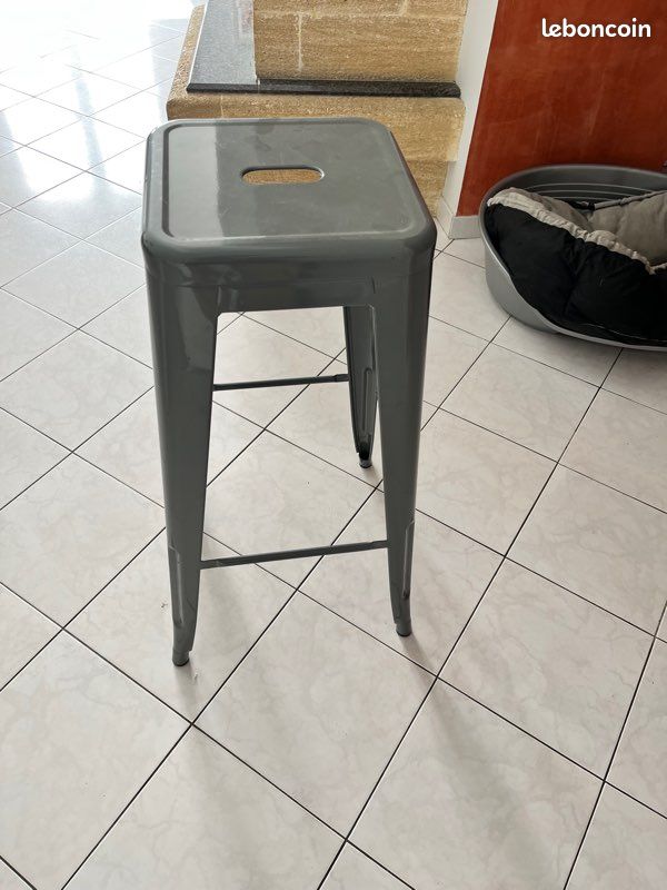 Tabouret métal gris hauteur assise 77 cm (image 1)