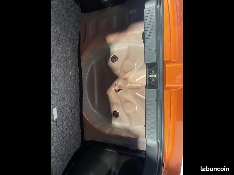 Suzuki Swift 1.2 Hybrid 83ch Avantage (image 30)