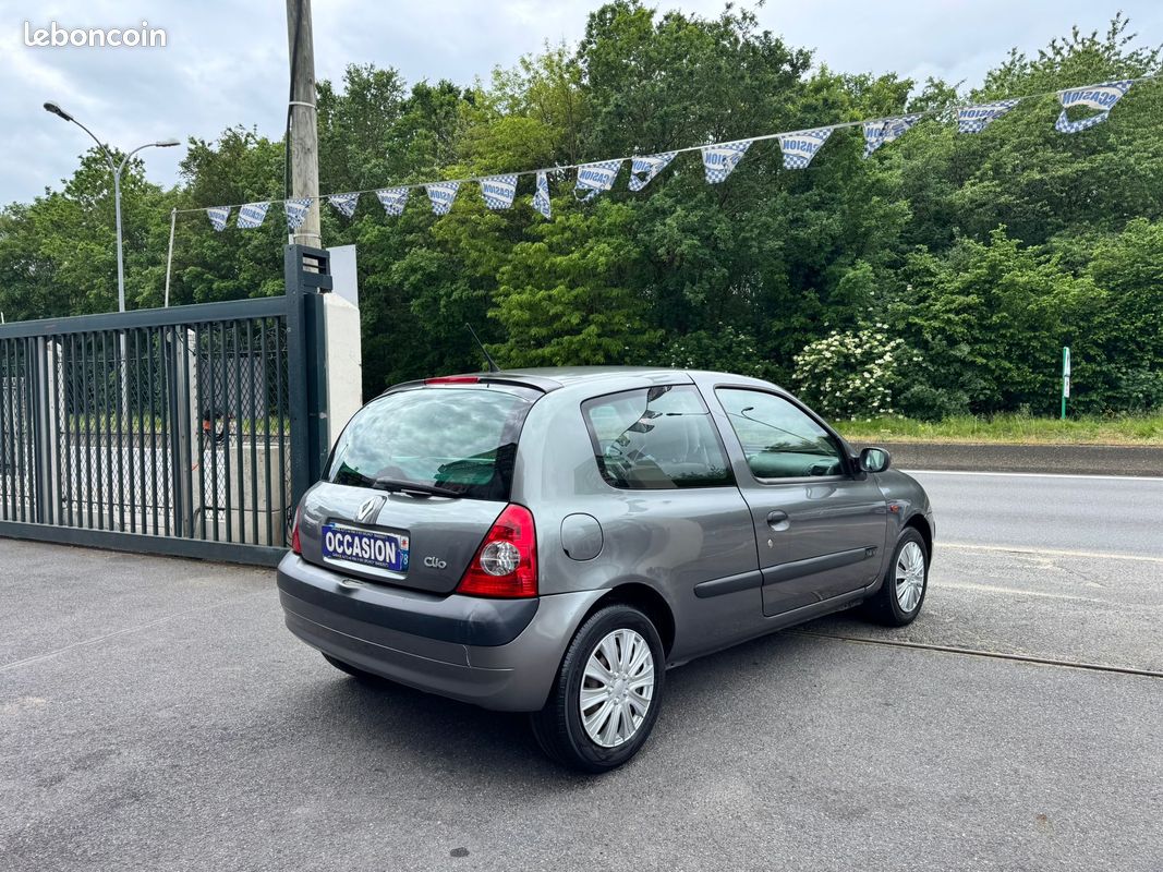 Renault clio 1.4 98ch dynamique courroie ok clim 5 place garantie (image 4)