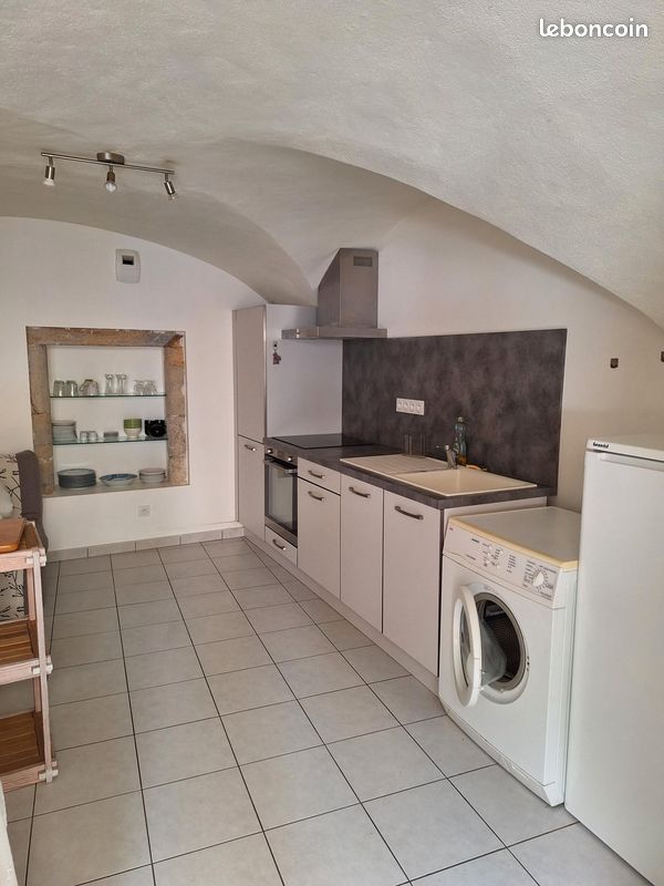 Appartement 2 pièces 30 m² · à Chanac · 30 m² · 400 €