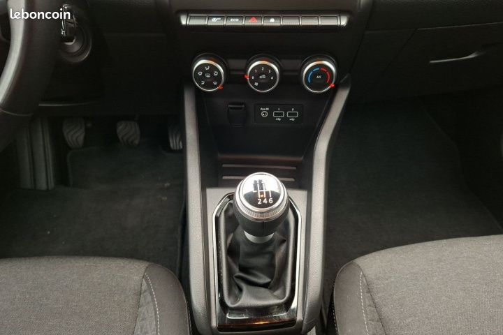 RENAULT CLIO 1.0 TCE 90 BUSINESS 90Ch Garantie 12 mois (image 14)