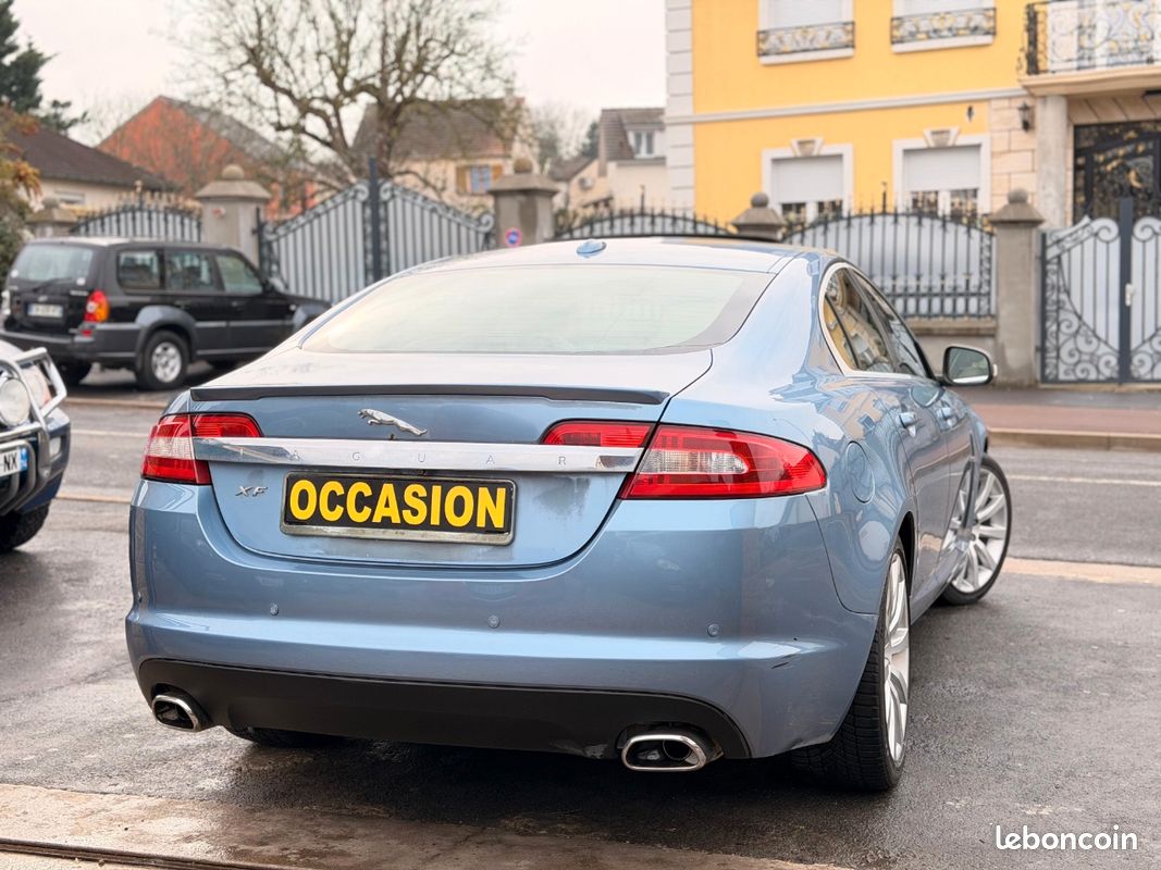 Jaguar XF 2.7 D V6 207 CV BI-TURBO BVA PACK LUXE / CAMERA / TOIT OUVRANT/ REPRISE POSSIBLE (image 4)