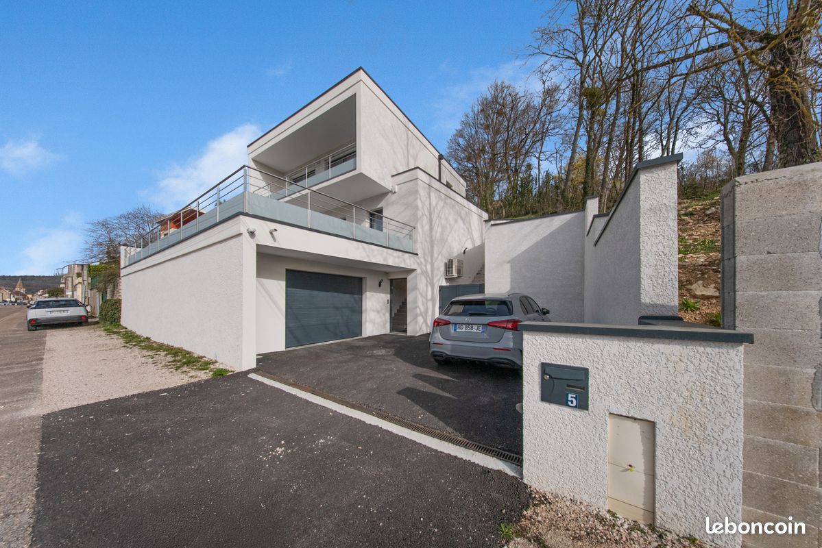 Maison 5 pièces 153 m² · à Plombières-lès-Dijon · 153 m² · 429 500 €