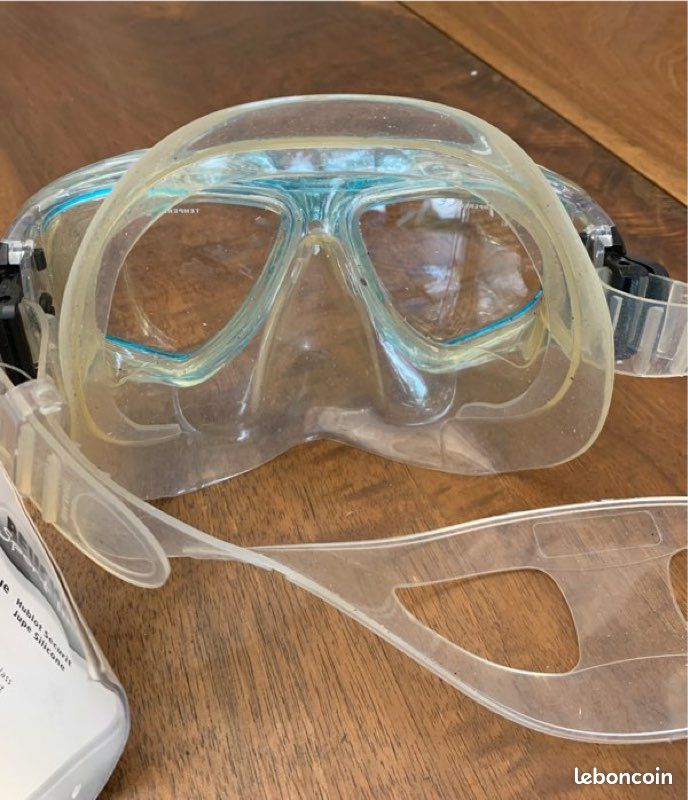 Masque de plongée bleu (image 2)