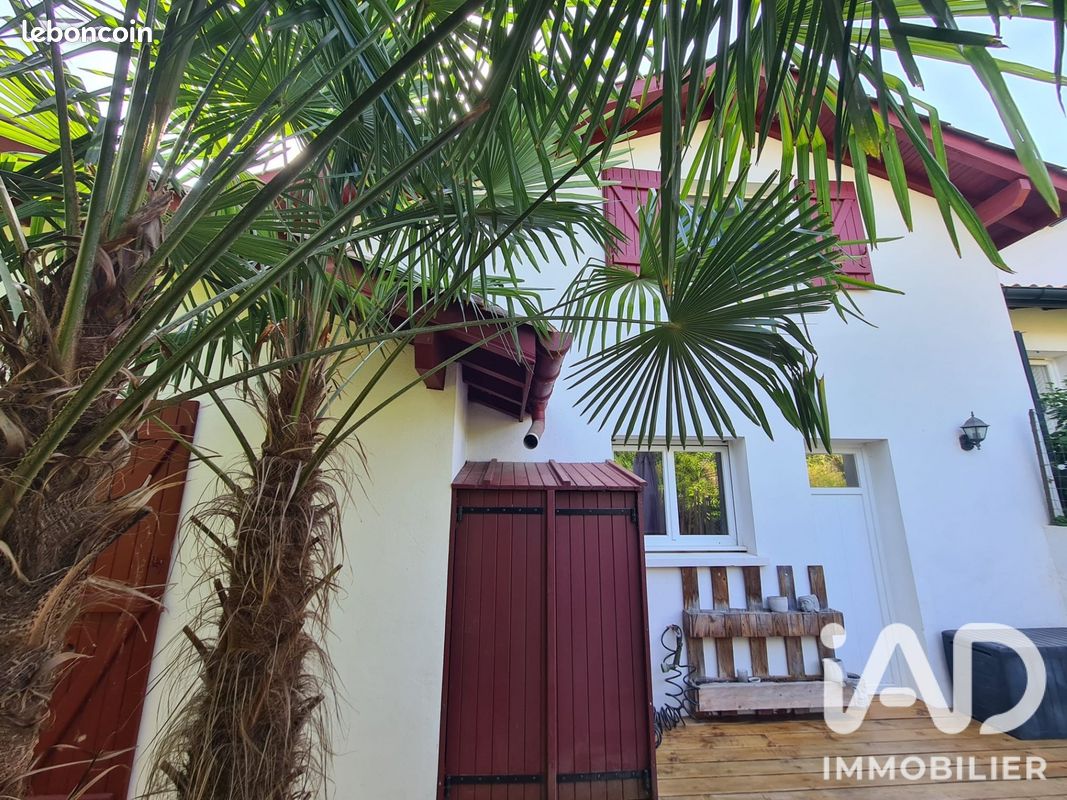 Maison 4 pièces 94 m² · à Urcuit · 94 m² · 350 000 €