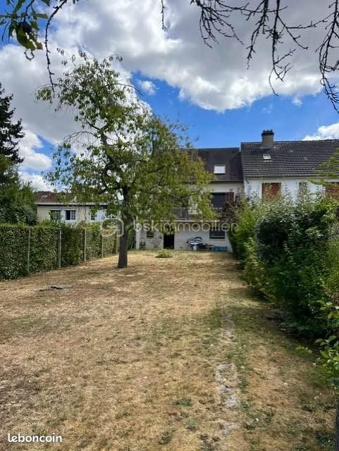 Maison 6 pièces 137 m² · à Saint-Michel-sur-Orge · 137 m² · 330 000 €