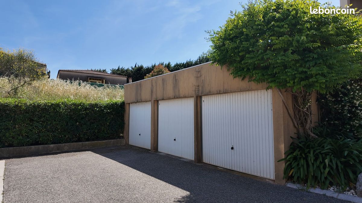Appartement T3 63 m² au 1er et dernier étage. Terrasse. Possibilité garage en sus du prix (image 11)