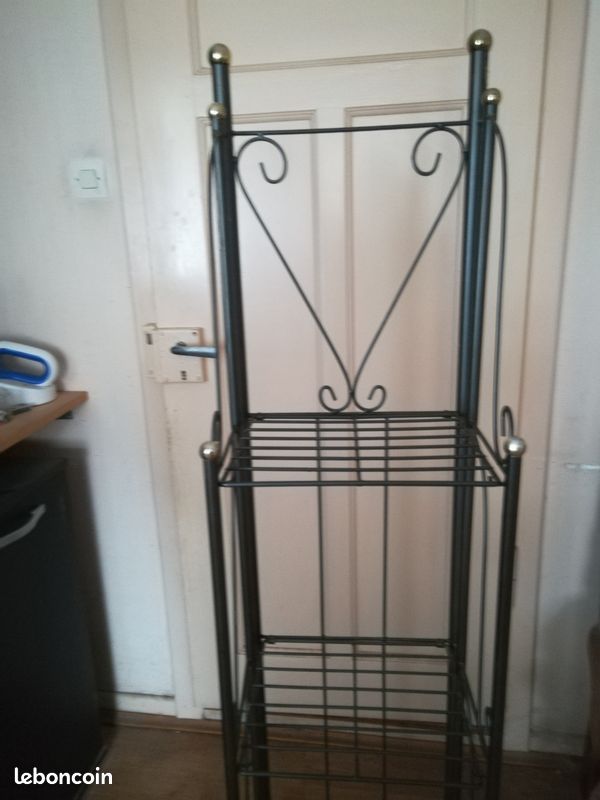 Étagère en fer forgé (image 3)