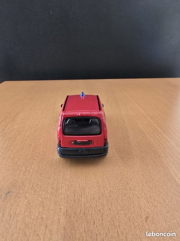 VEREM V1109. RENAULT Kangoo Sapeurs Pompiers EUR 12,00 - FR